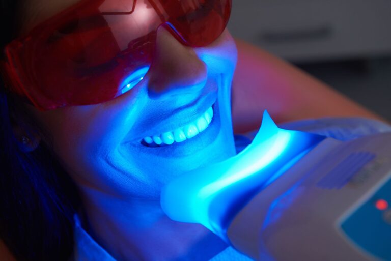 Does teeth whitening work on crowns and veneers?